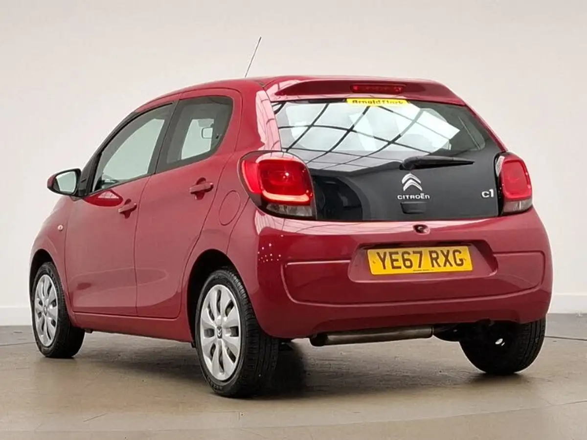 2017-citroen-c1-10-vti-feel-5d-big-1