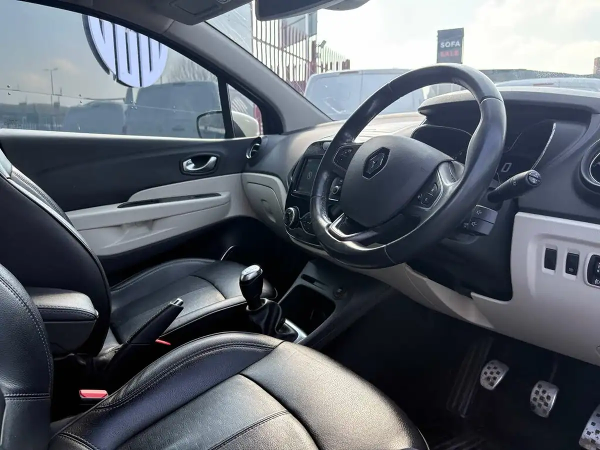 2018-renault-captur-09-tce-gt-line-big-15
