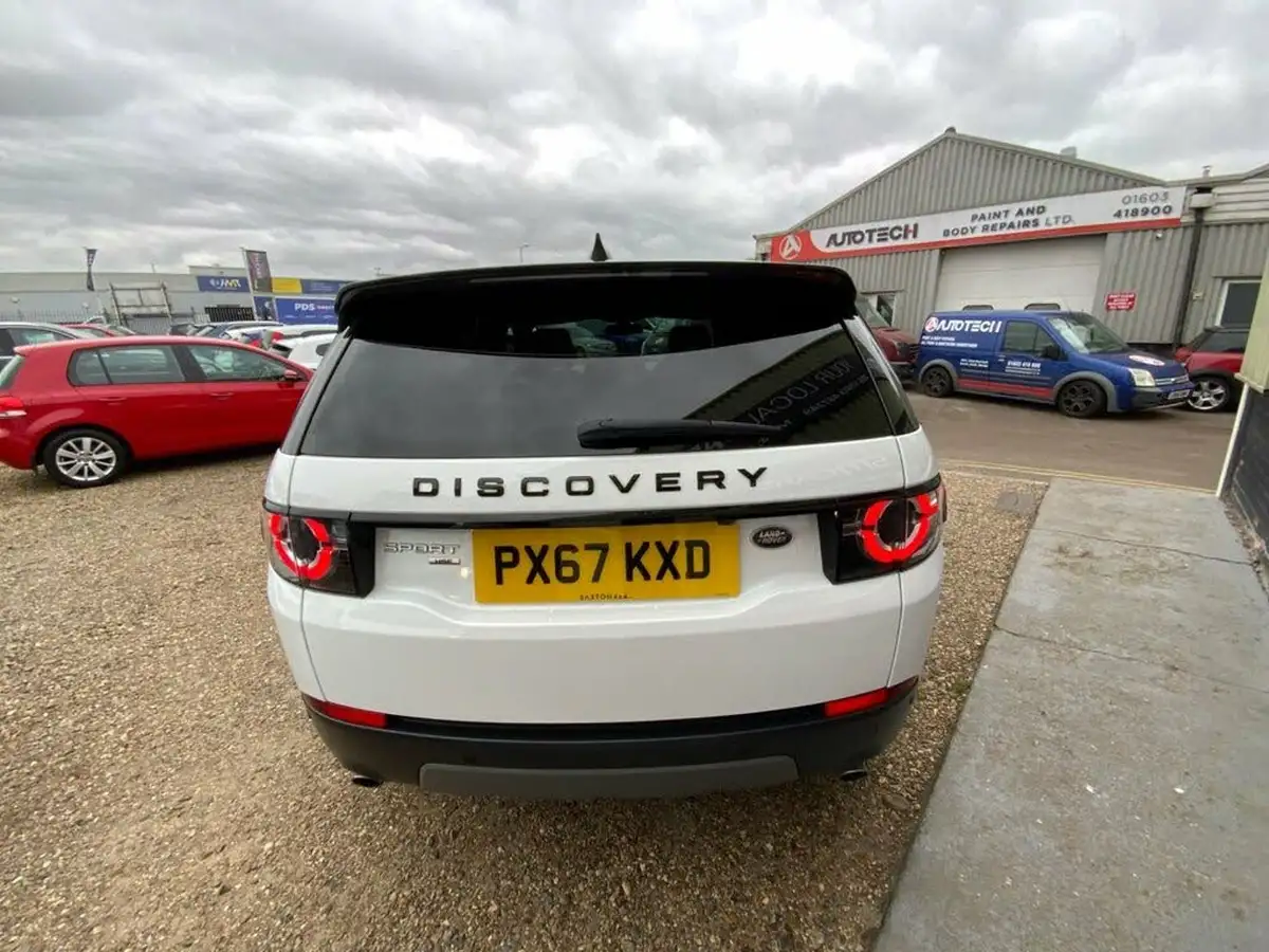 2017-land-rover-discovery-sport-20td4-hse-black-182ps-suv-big-3