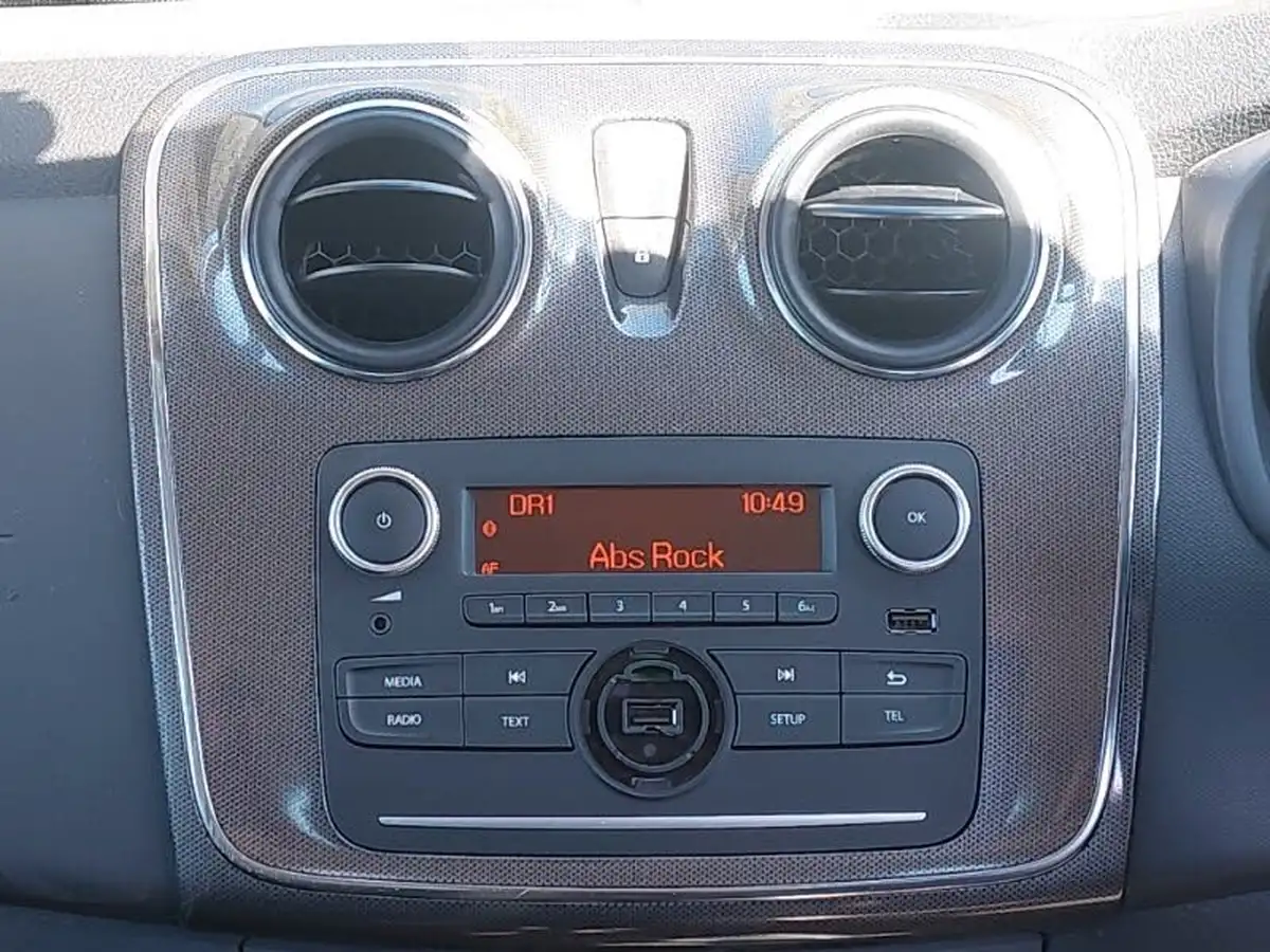 2020-dacia-sandero-stepway-09-tce-essential-big-10