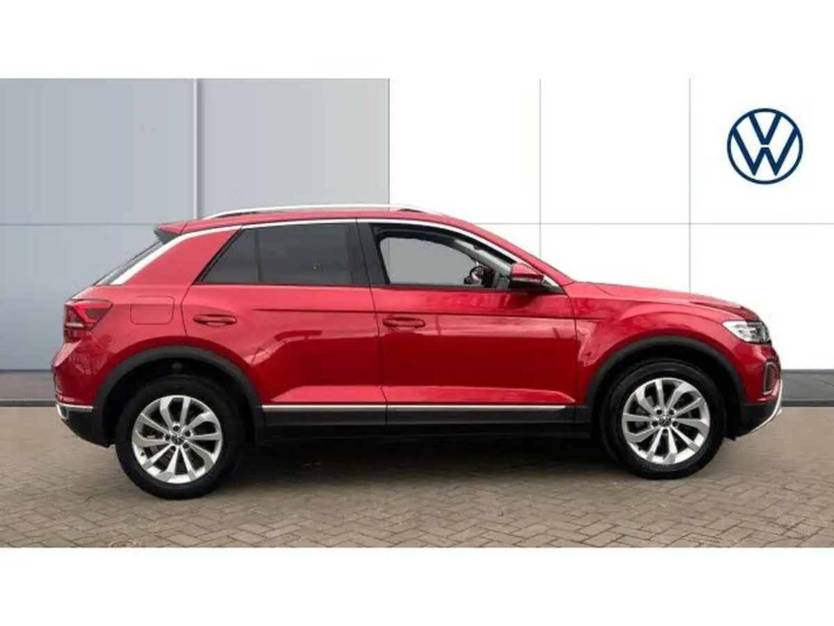 2022-volkswagen-t-roc-15-tsi-style-hatchback-5d-big-3