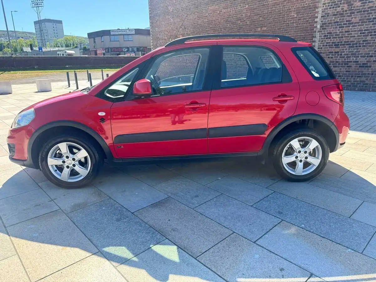 2011-suzuki-sx4-16-sz4-hatchback-5d-big-13