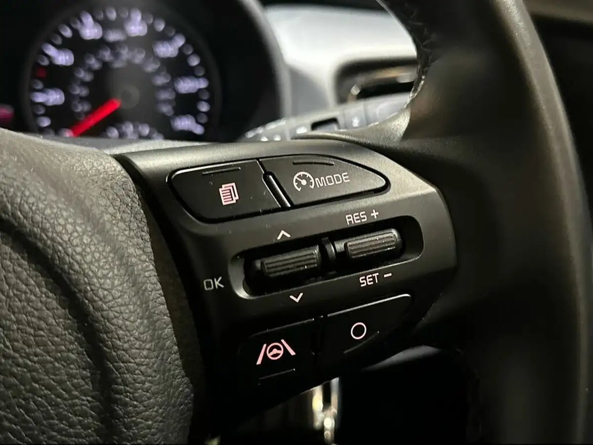 2022-kia-rio-10-t-gdi-2-big-41