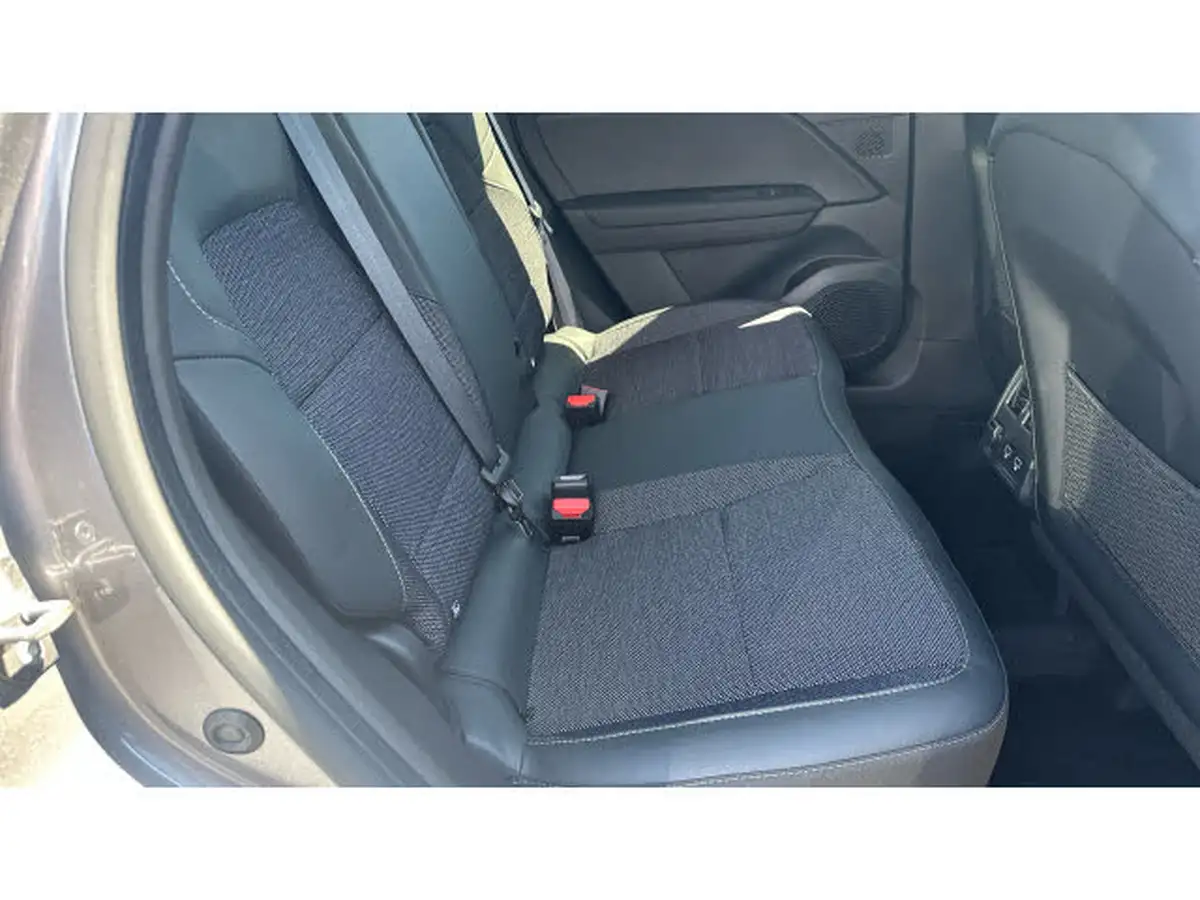2024-renault-captur-16-techno-145ps-full-big-15