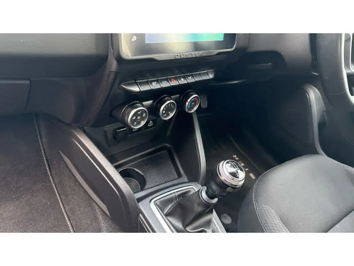 2022-dacia-duster-15dci-comfort-115hpeu6d-4x2-window-van-big-12