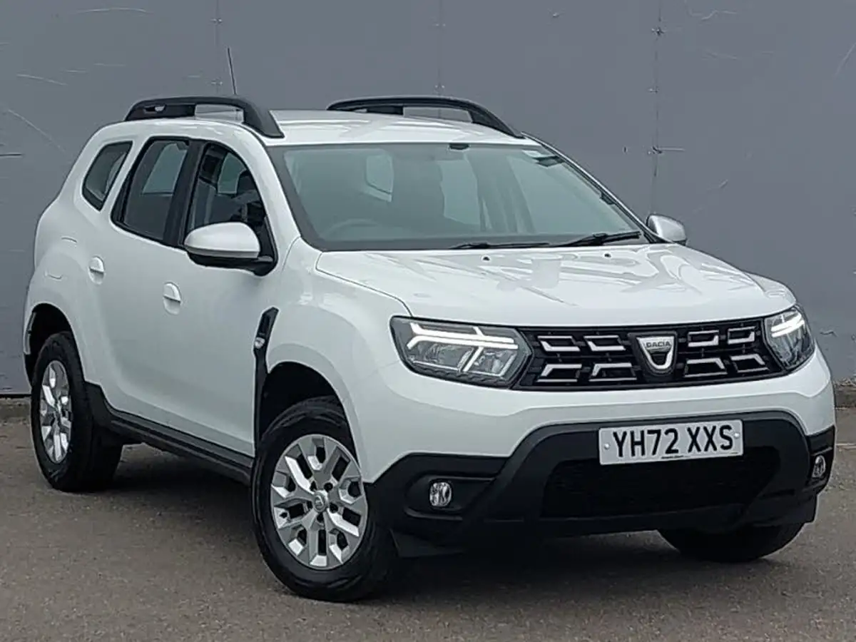 2022-dacia-duster-13-tce-comfort-130hpeu6d-4x2-window-van-big-0