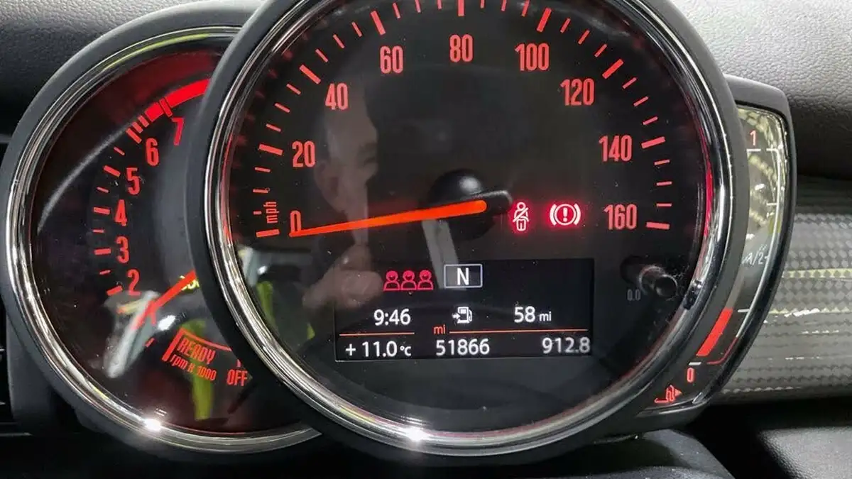 2018-mini-cooper-15-cooper-series-ii-ss-hatchback-5d-big-9