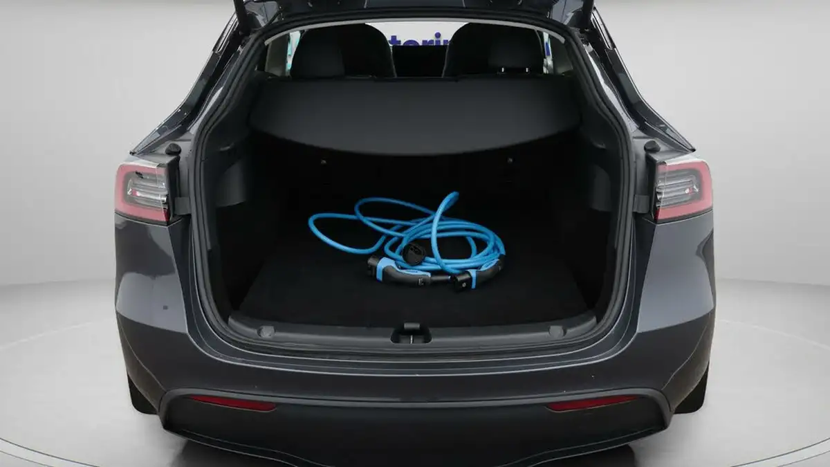 2023-tesla-model-y-e-rwd-big-17