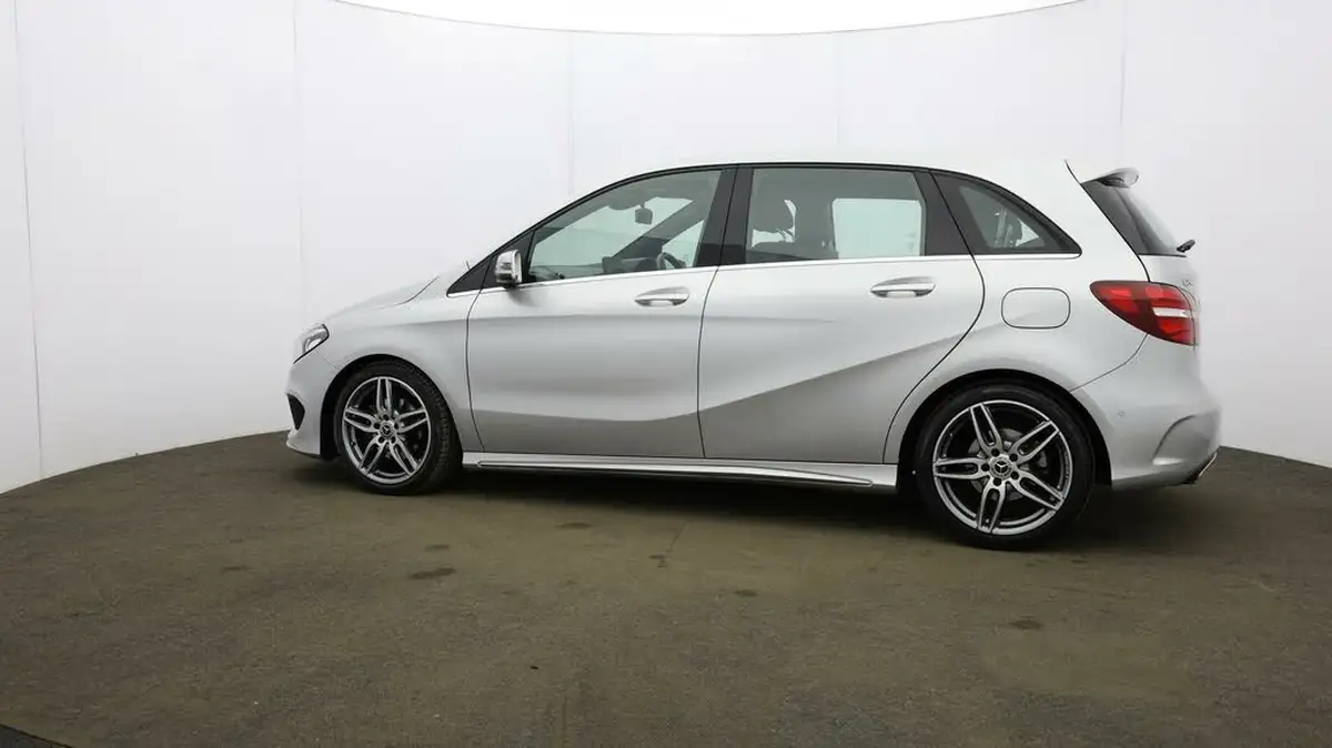 2018-mercedes-benz-b-class-16-b200-amg-line-156ps-premium-plusss-7g-dct-big-64