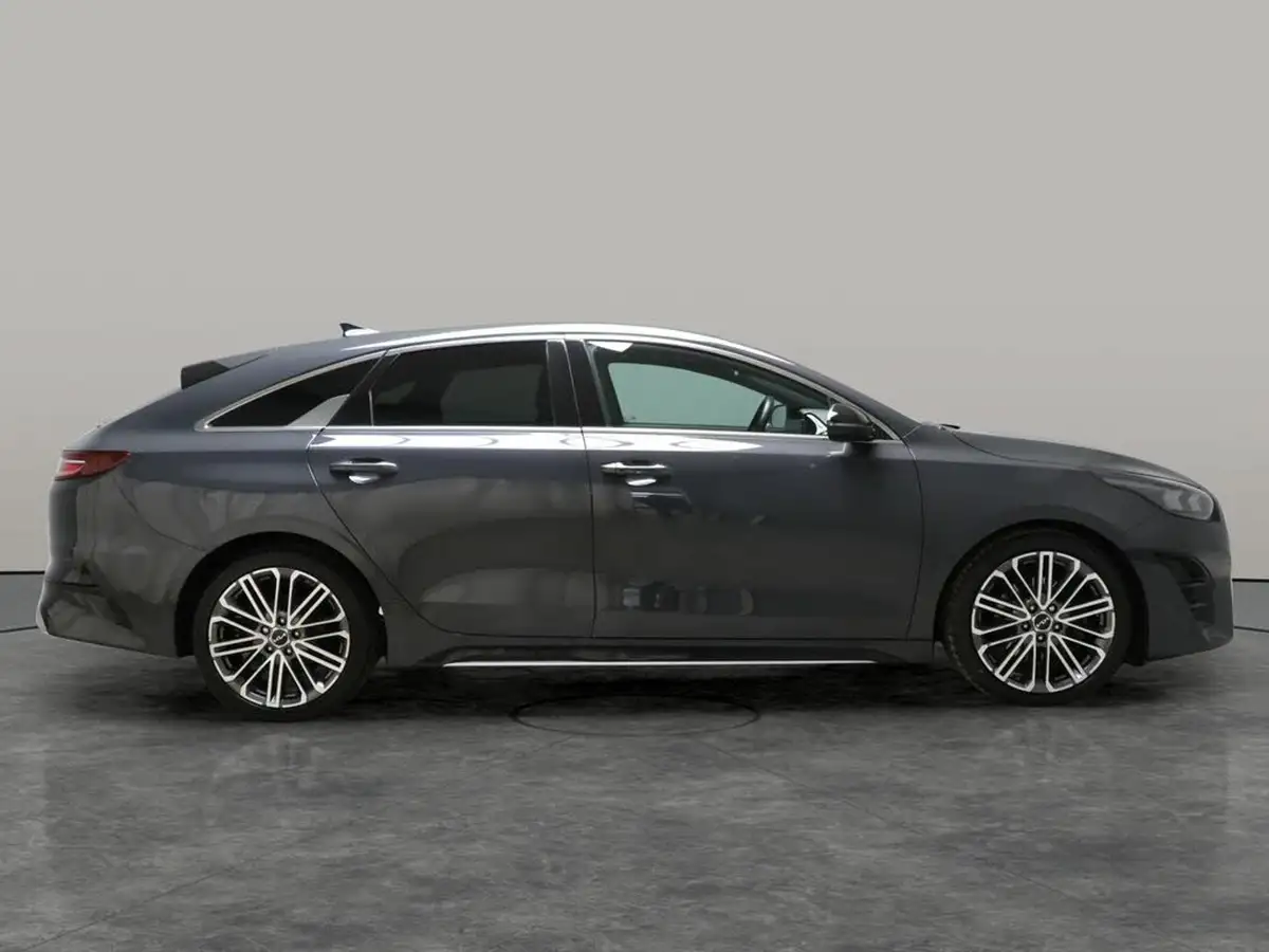 2022-kia-pro-ceed-15-t-gdi-gt-line-s-big-11