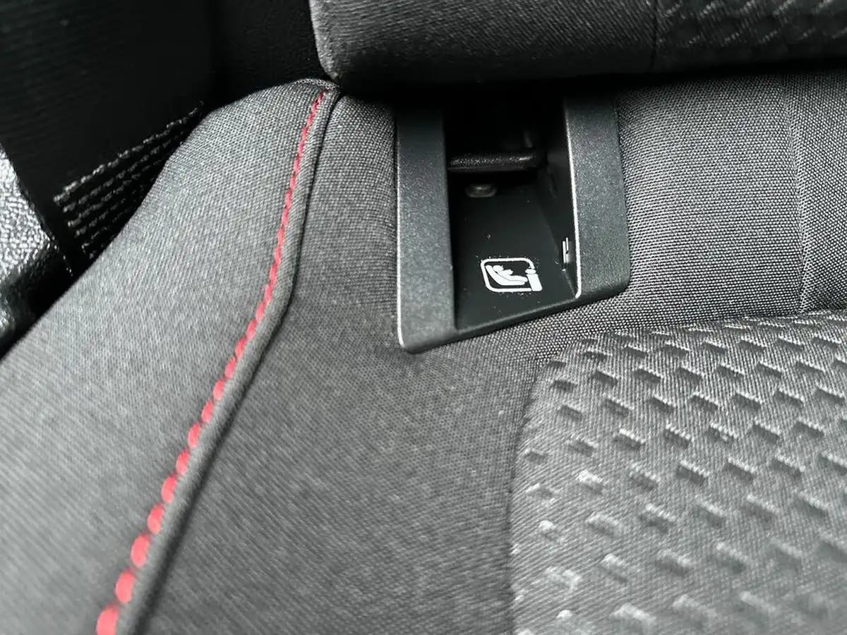 2025-ford-focus-10t-st-line-125ps-hatchback-big-12