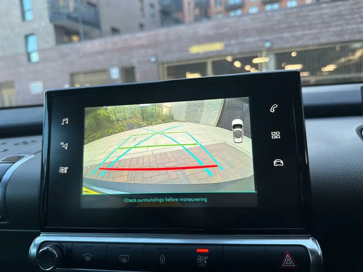 2019-citroen-c4-cactus-12-puretech-flair-130ps-eat6-big-38