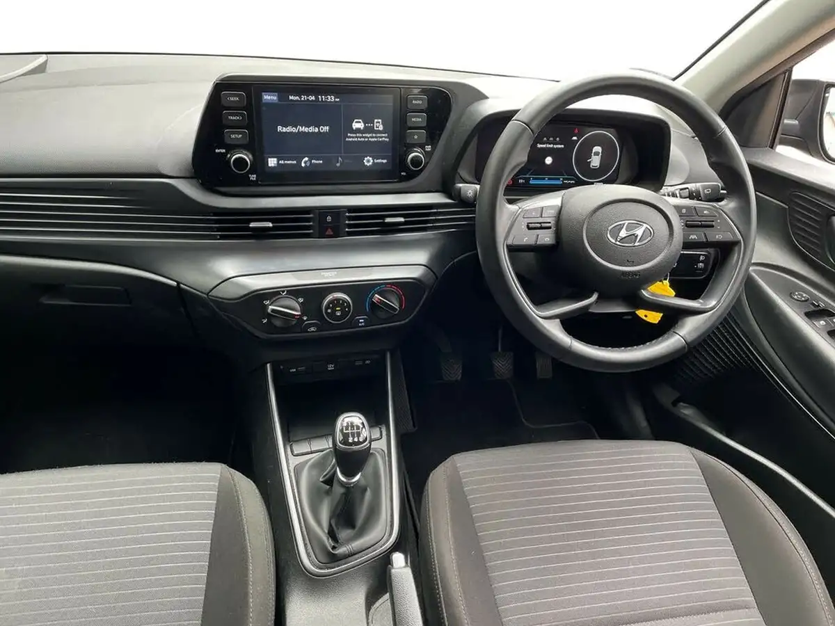 2022-hyundai-i20-10-t-gdi-se-connect-eclutch-imt-big-12