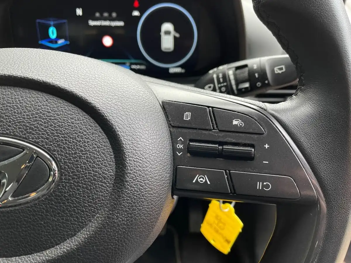 2022-hyundai-i20-10-t-gdi-se-connect-eclutch-imt-big-16