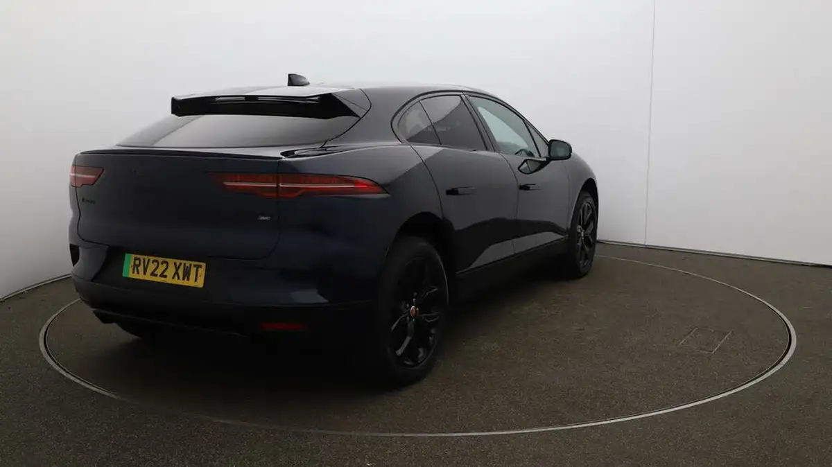 2022-jaguar-i-pace-ev400-hse-black-big-56