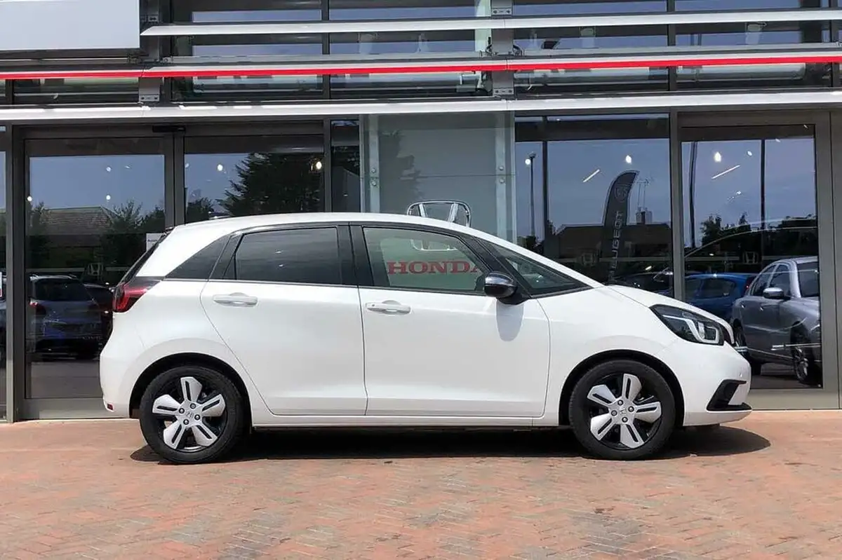 2022-honda-jazz-15-i-mmd-ex-107ps-big-4