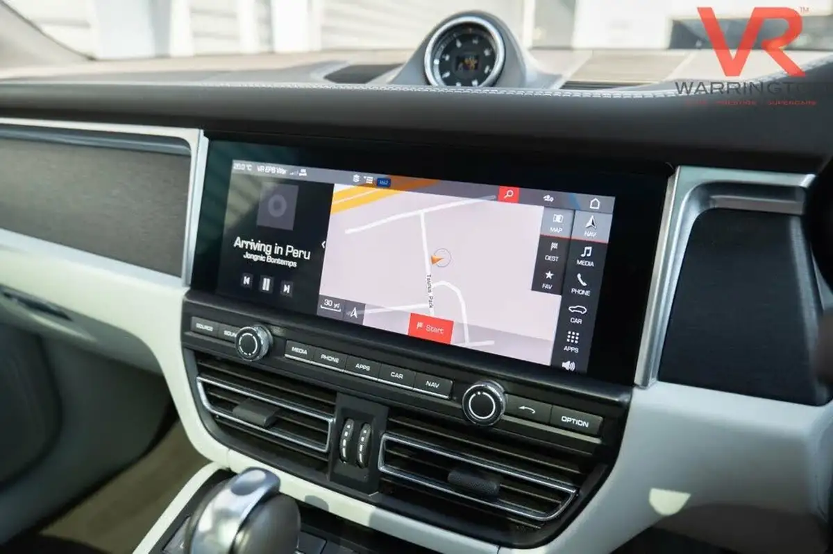 2020-porsche-macan-29-v6-gts-big-36