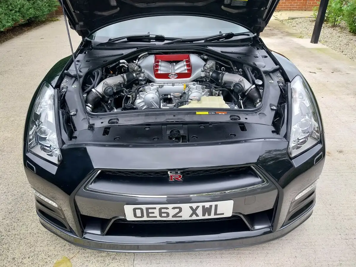 2012-nissan-gt-r-38-550ps-track-pack-auto-big-61