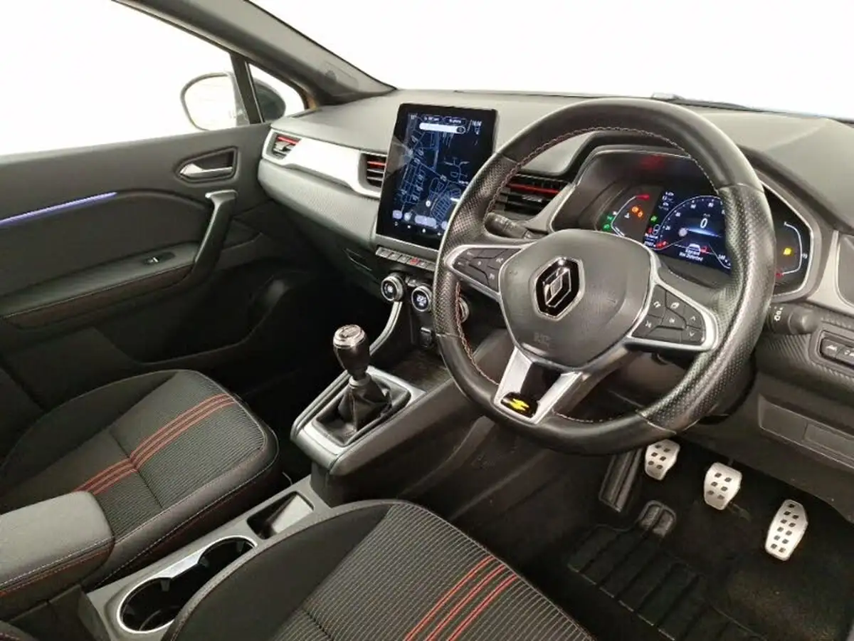 2022-renault-captur-13-tce-rs-line-big-10