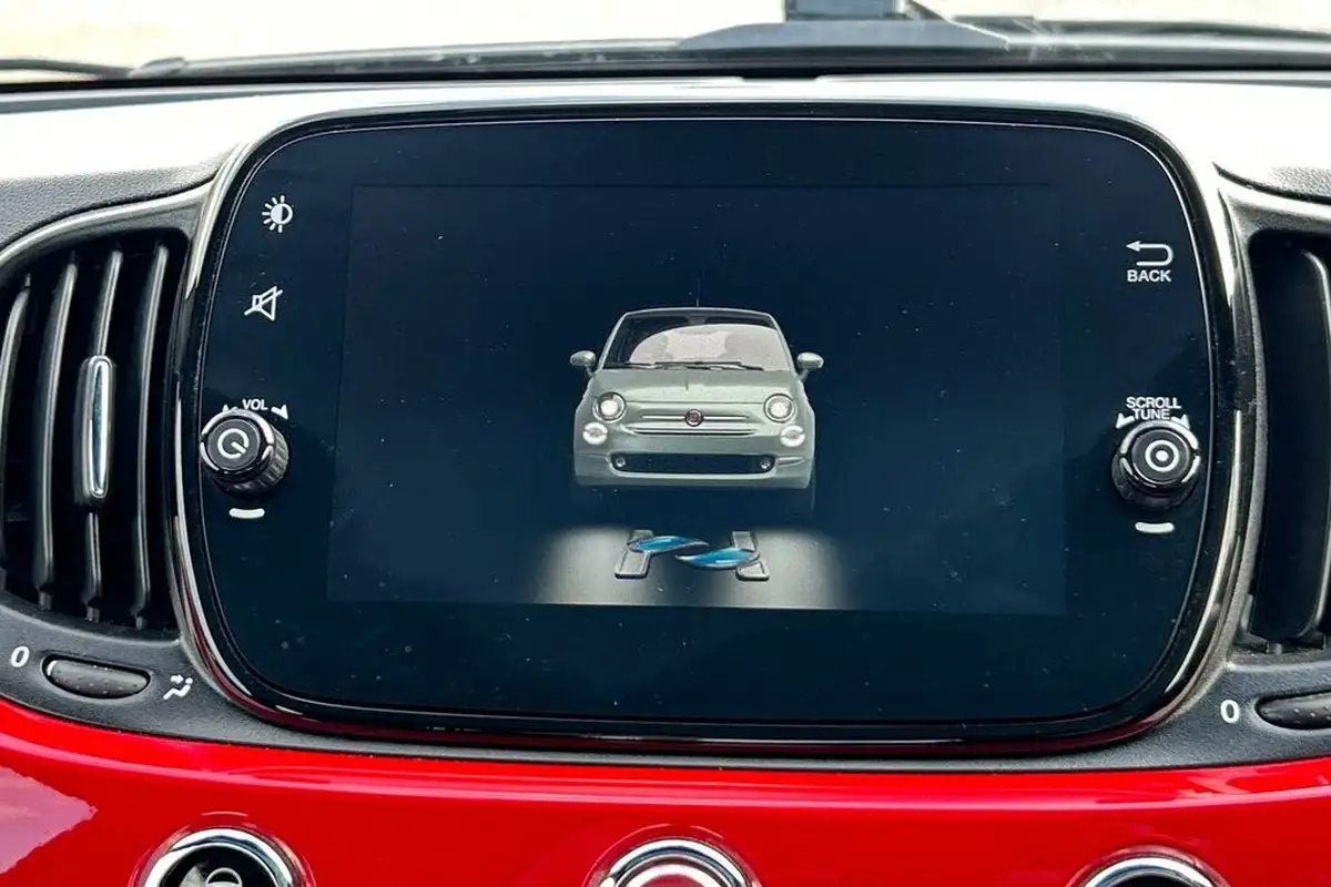 2020-fiat-500-10-lounge-big-21