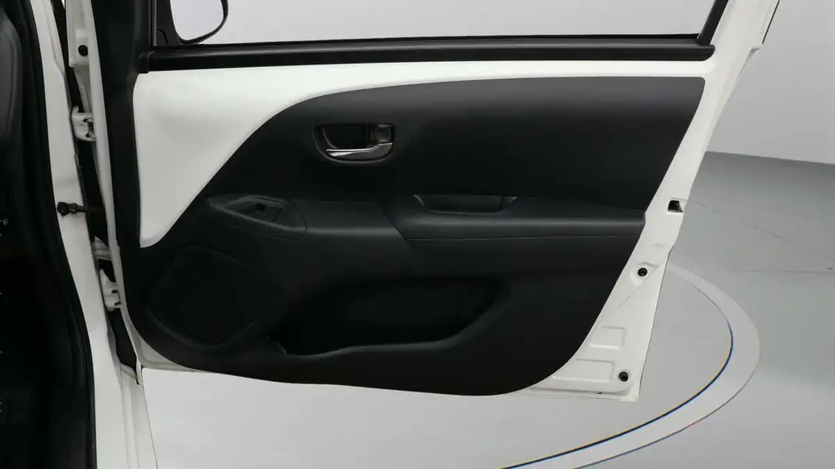 2020-citroen-c1-10-vti-flair-ss-5d-big-14