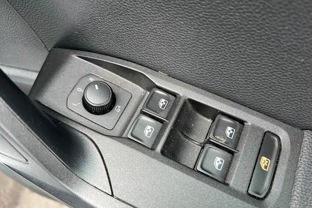 2021-seat-arona-10-tsi-fr-sport-110ps-big-18