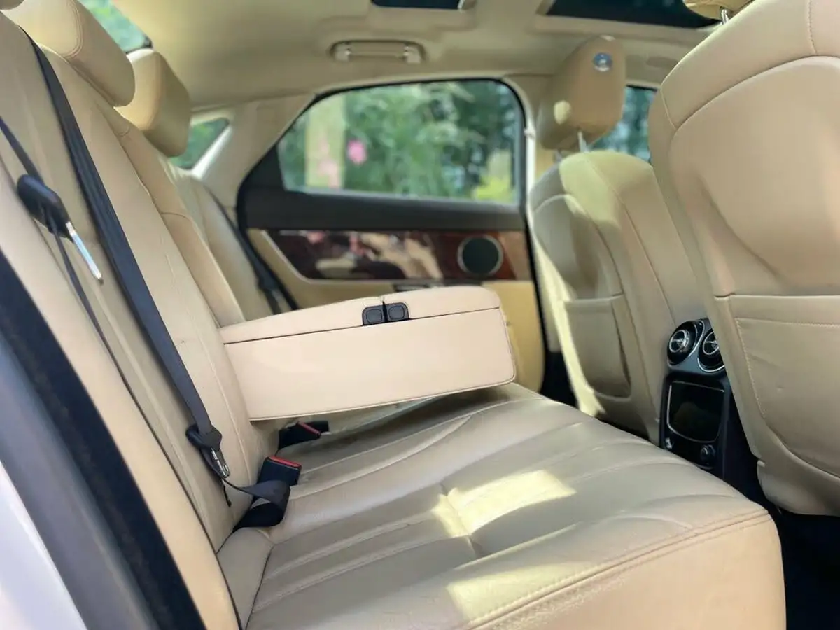 2010-jaguar-xj-series-30td-xj-luxury-big-10