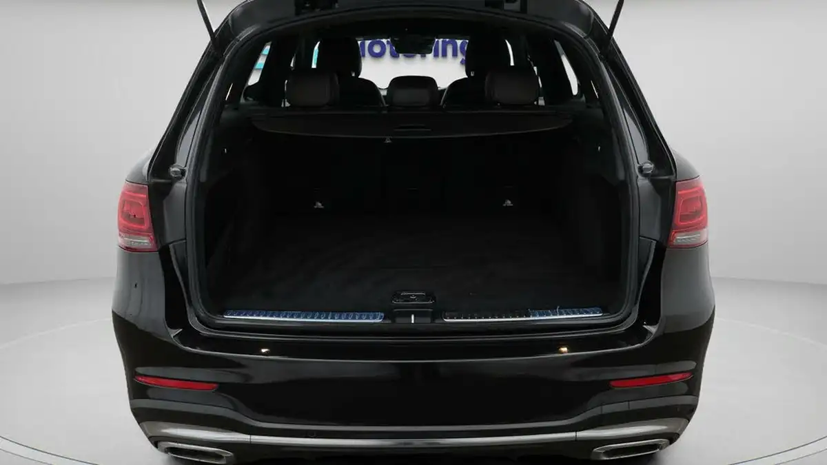 2020-mercedes-benz-glc-class-20d-glc300d-amg-line-premium-station-wagon-5d-big-17