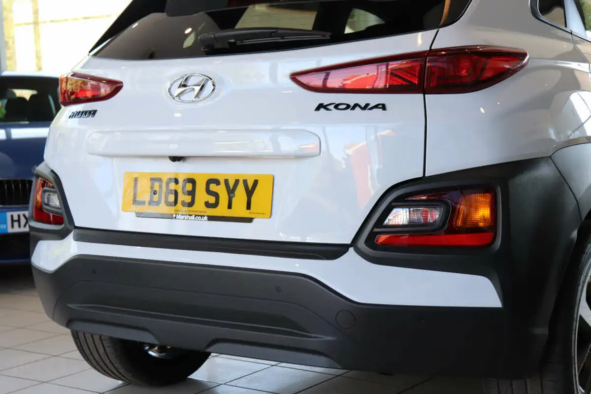 2019-hyundai-kona-10-t-gdi-play-big-78