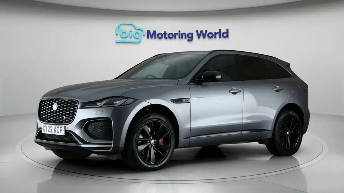 2022-jaguar-f-pace-20-p250-r-dynamic-black-big-3
