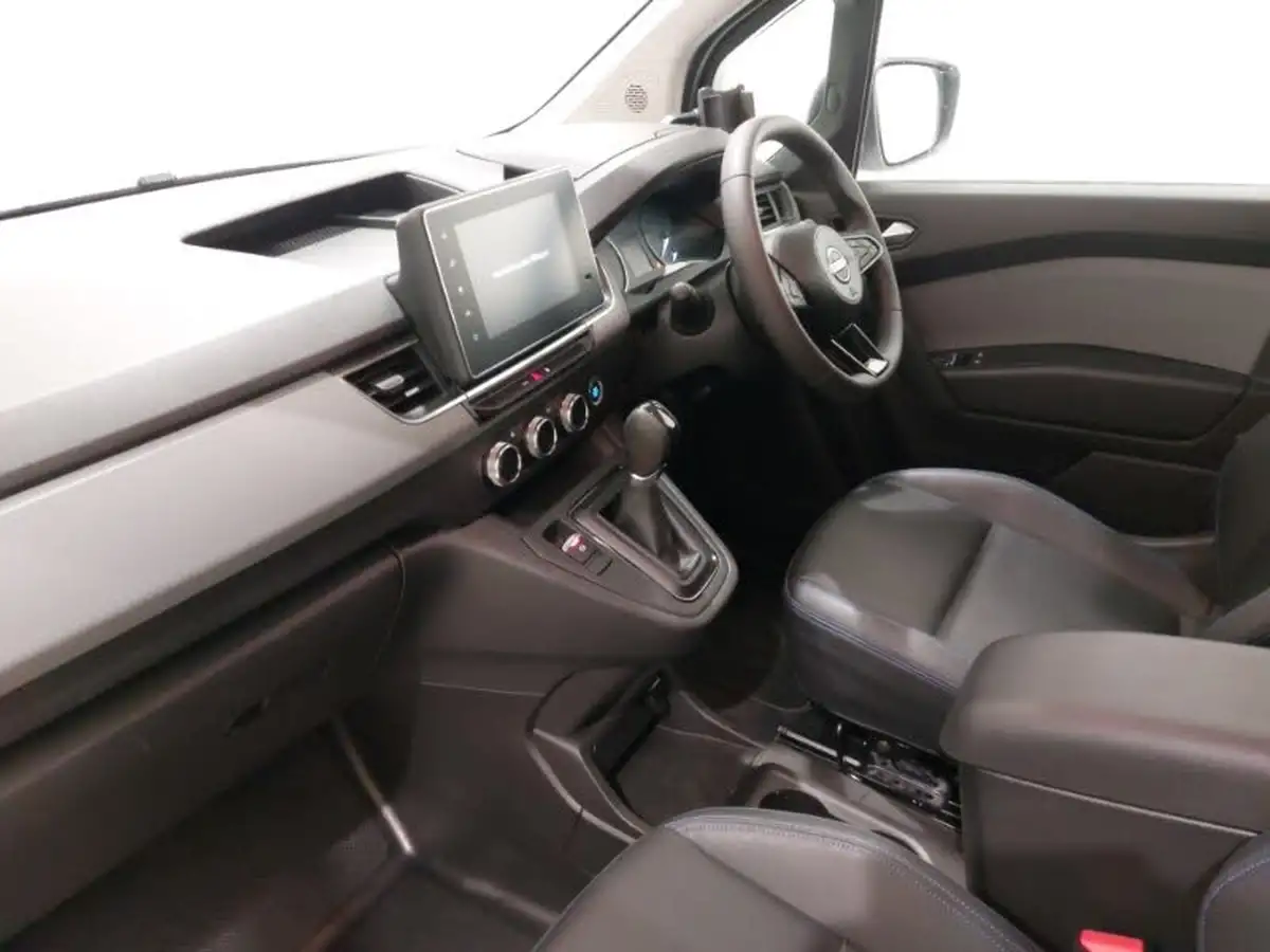 2023-nissan-townstar-e-45kwh-l1-tekna-big-4
