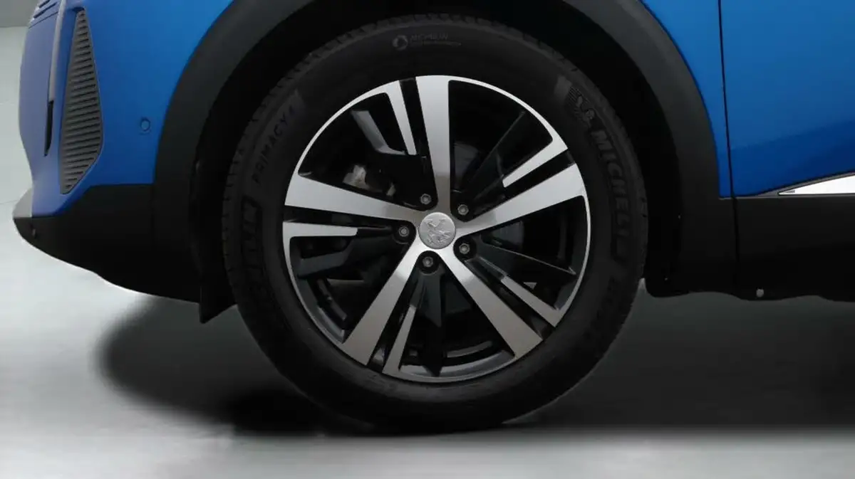 2021-peugeot-3008-suv-15-bluehdi-gt-big-18