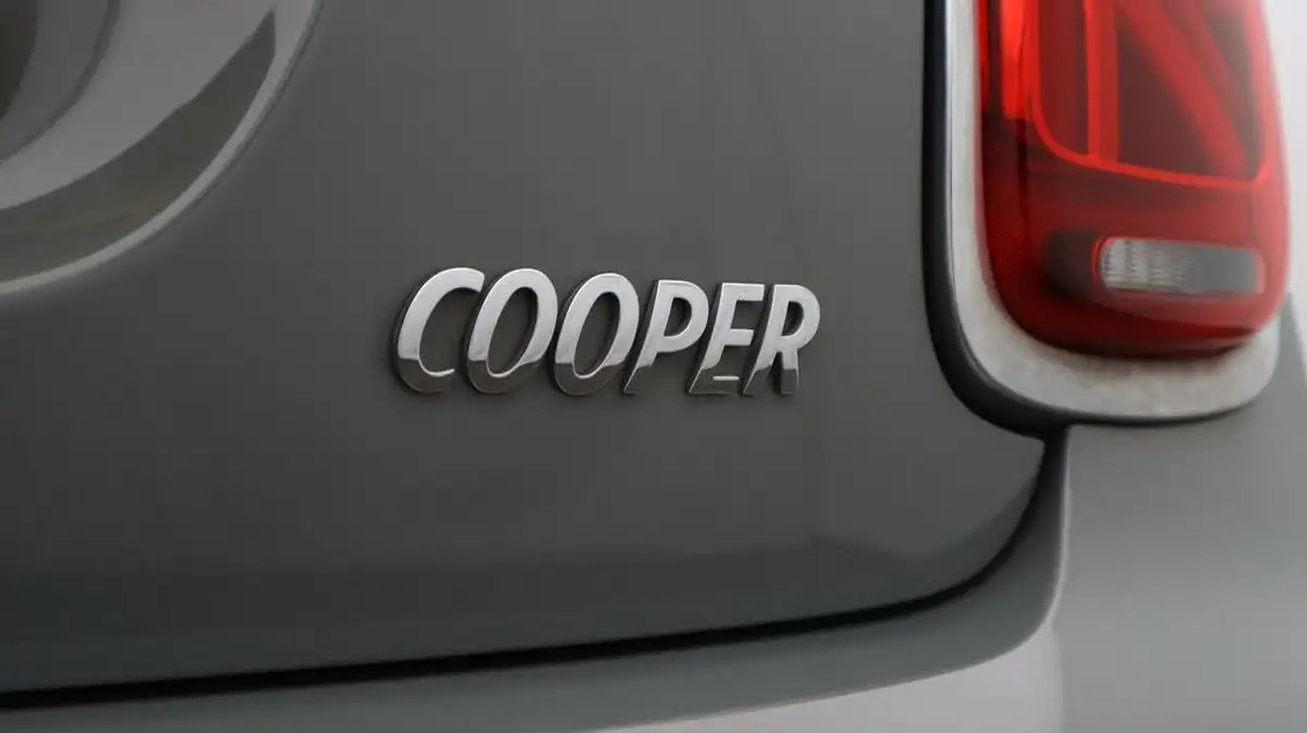2021-mini-cooper-15-cooper-classic-hatchback-5d-auto-big-21