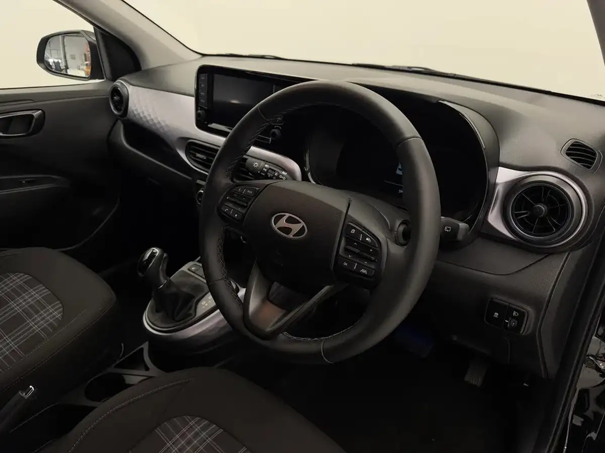 2024-hyundai-i10-10-premium-63ps-auto-big-21