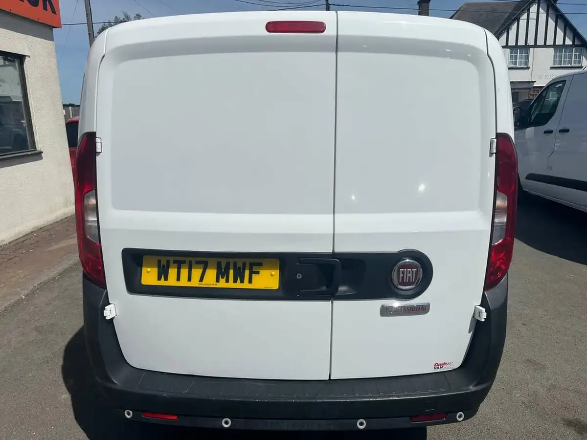 2017-fiat-doblo-cargo-13td-l1h1-sx-big-10