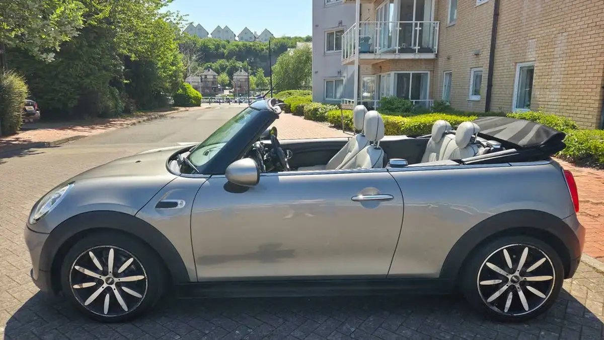 2016-mini-cooper-15td-cooper-d-ss-convertible-2d-big-8