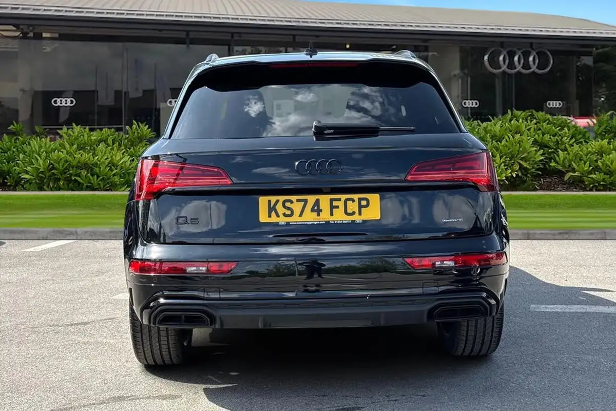 2025-audi-q5-20-tdi-s-line-suv-big-3