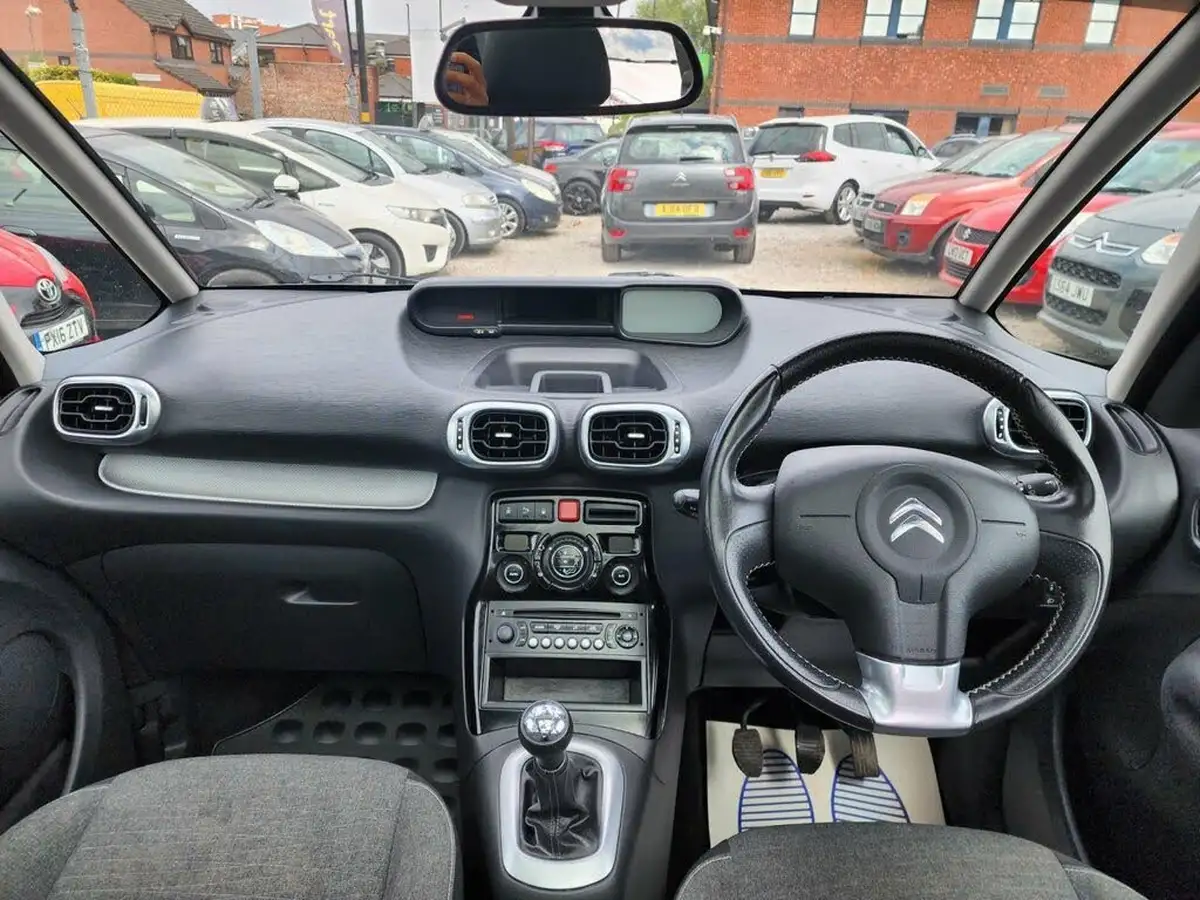 2017-citroen-c3-picasso-16bluehdi-platinum-big-13