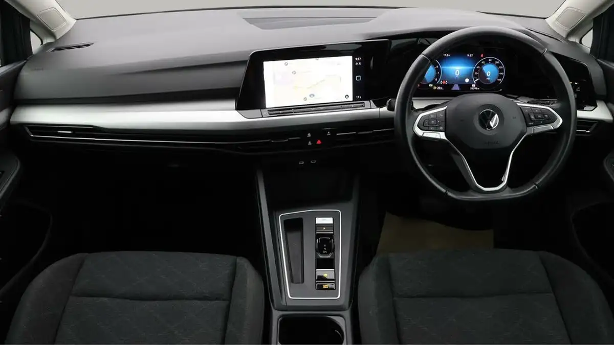 2021-volkswagen-golf-15-etsi-life-150ps-hatchback-big-18