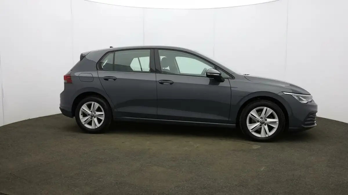 2021-volkswagen-golf-15-etsi-life-150ps-hatchback-big-46