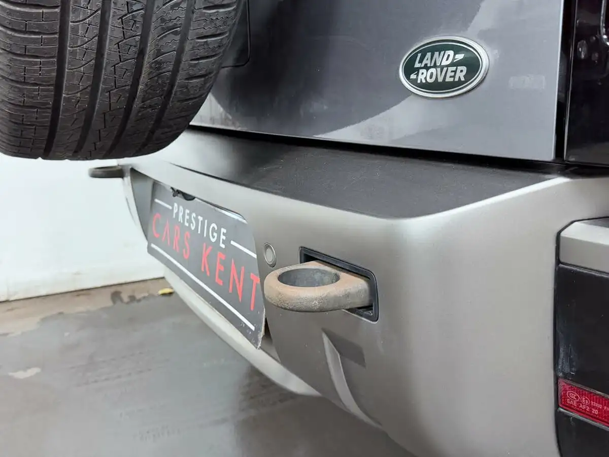 2021-land-rover-90-defender-20-p300-x-dynamic-se-big-16