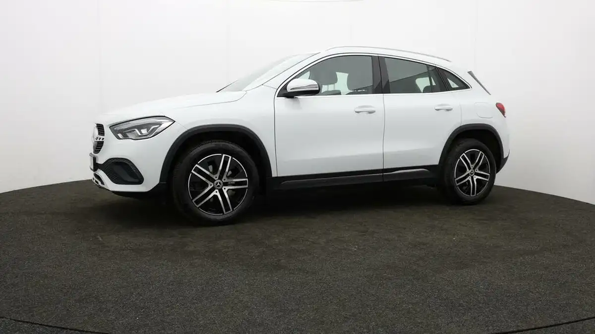 2021-mercedes-benz-gla-class-13-gla-200-sport-big-63