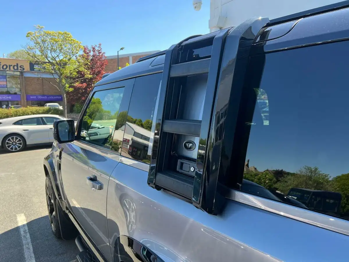 2021-land-rover-90-defender-30-d250-se-big-14