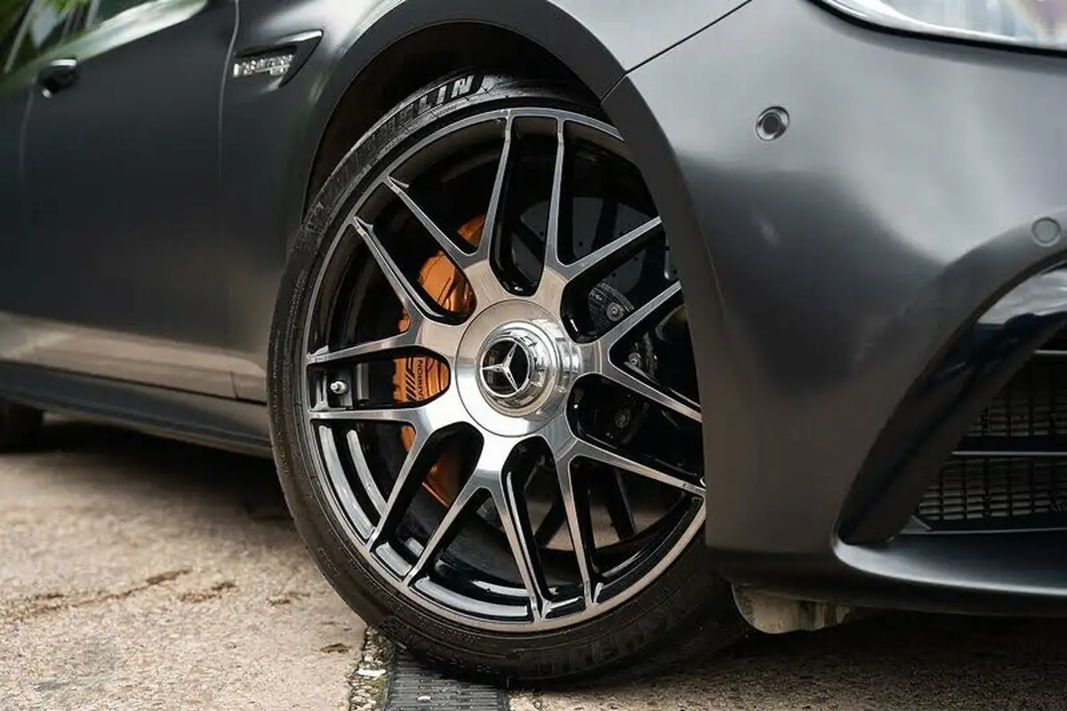 2023-mercedes-benz-e-class-40-e63-amg-s-final-edition-saloon-4d-big-25