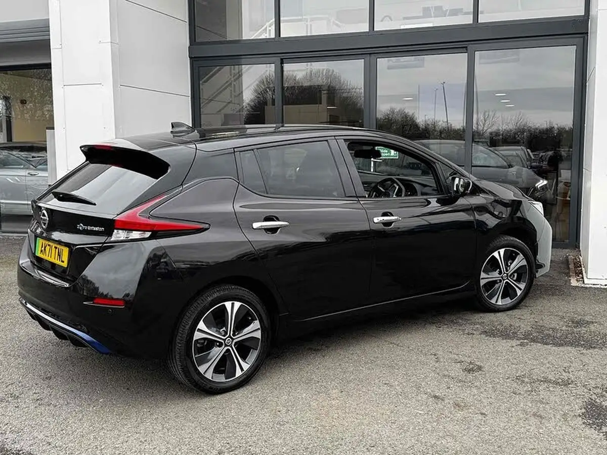 2021-nissan-leaf-e-e-n-connecta-big-8