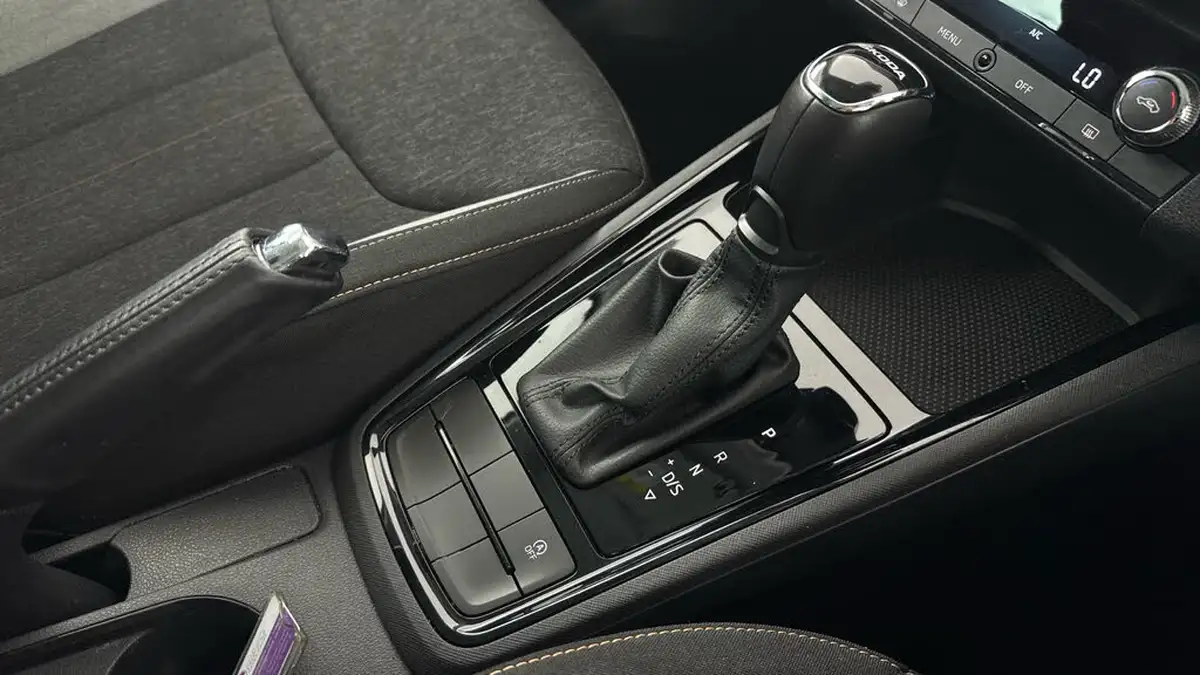 2021-skoda-kamiq-10-tsi-se-l-109ps-dsg-big-19