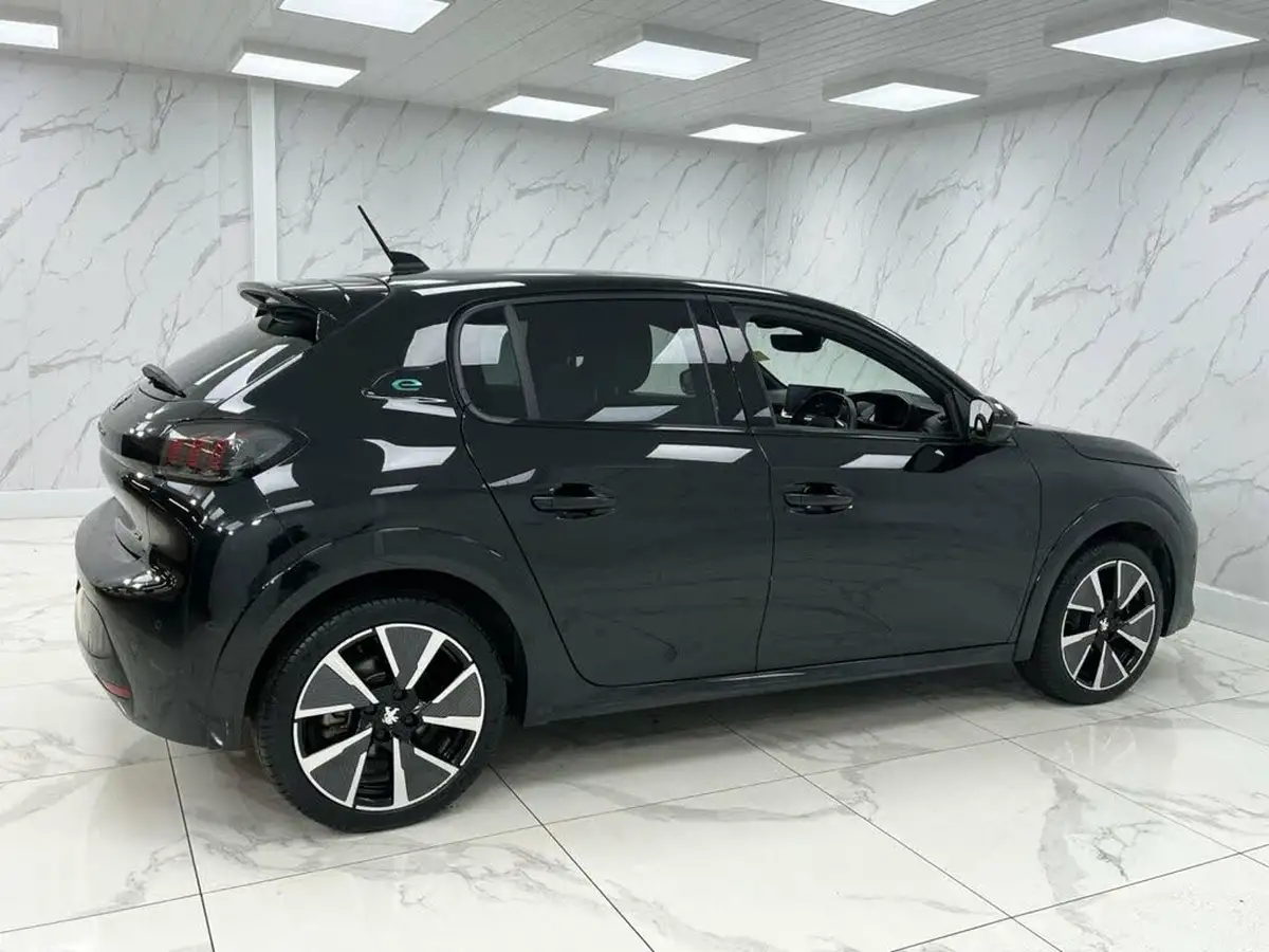 2023-peugeot-208-e-gt-136ps-50kwh-big-14