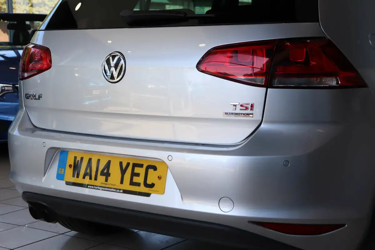 2014-volkswagen-golf-14-gt-tsi-140ps-act-hatchback-5d-1395cc-dsg-big-76