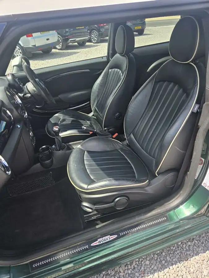 2012-mini-cooper-16-john-cooper-works-hatchback-3d-big-8
