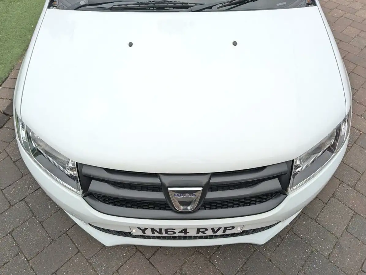 2014-dacia-sandero-12-ambiance-big-48